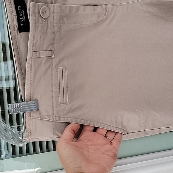 Talbots Signature Slim Wide-Leg Khaki Cropped Pants Sz 14 - Picture 4 of 10